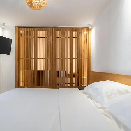 Skepi Town * Mykonos Town